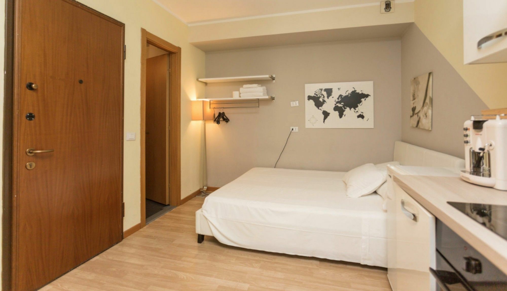 Short Rent Apartments ميلان المظهر الخارجي الصورة
